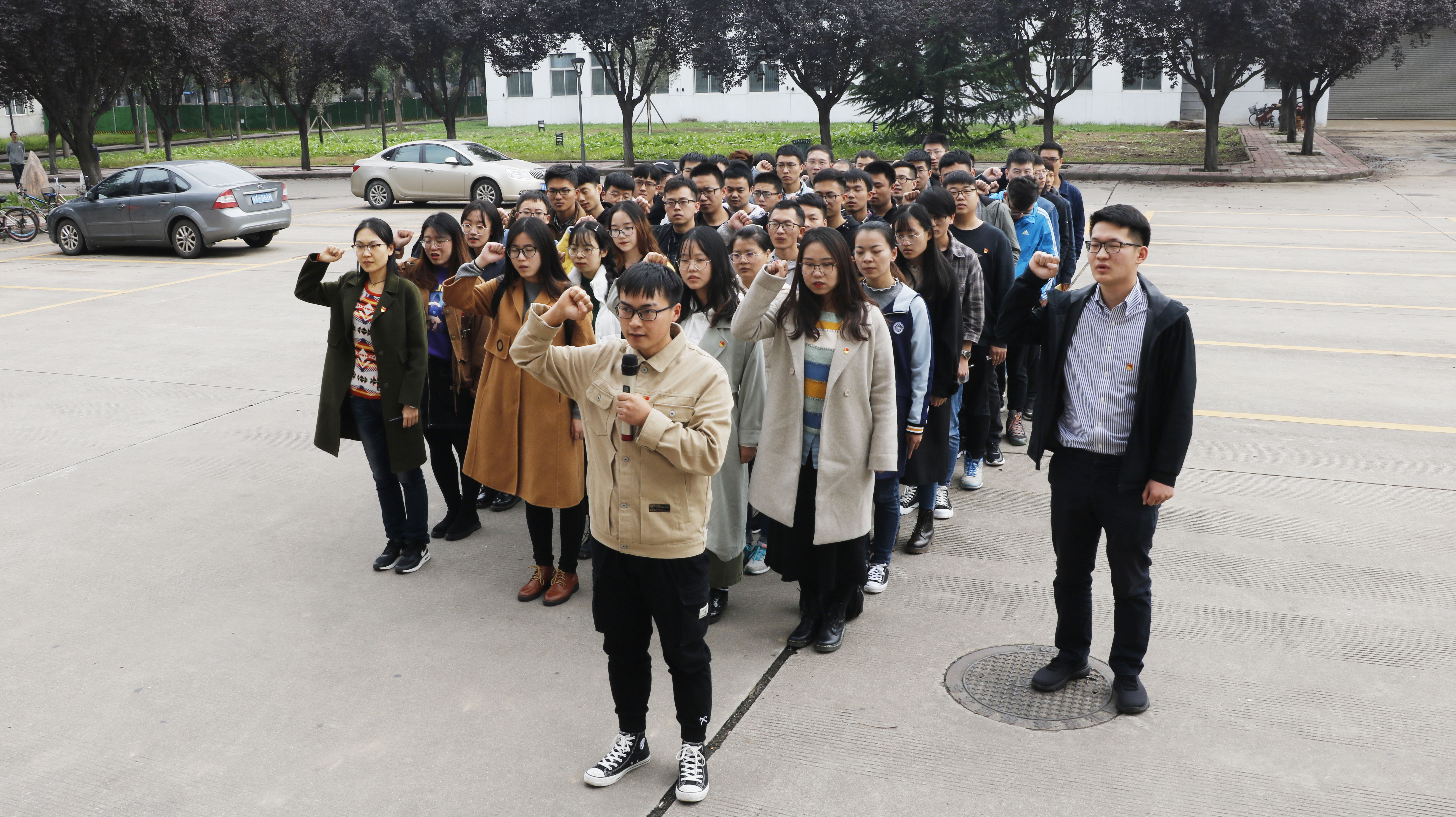 79ff6fb517d64a5e82aec42fcd6c4545.jpg 79ff6fb517d64a5e82aec42fcd6c4545.jpg