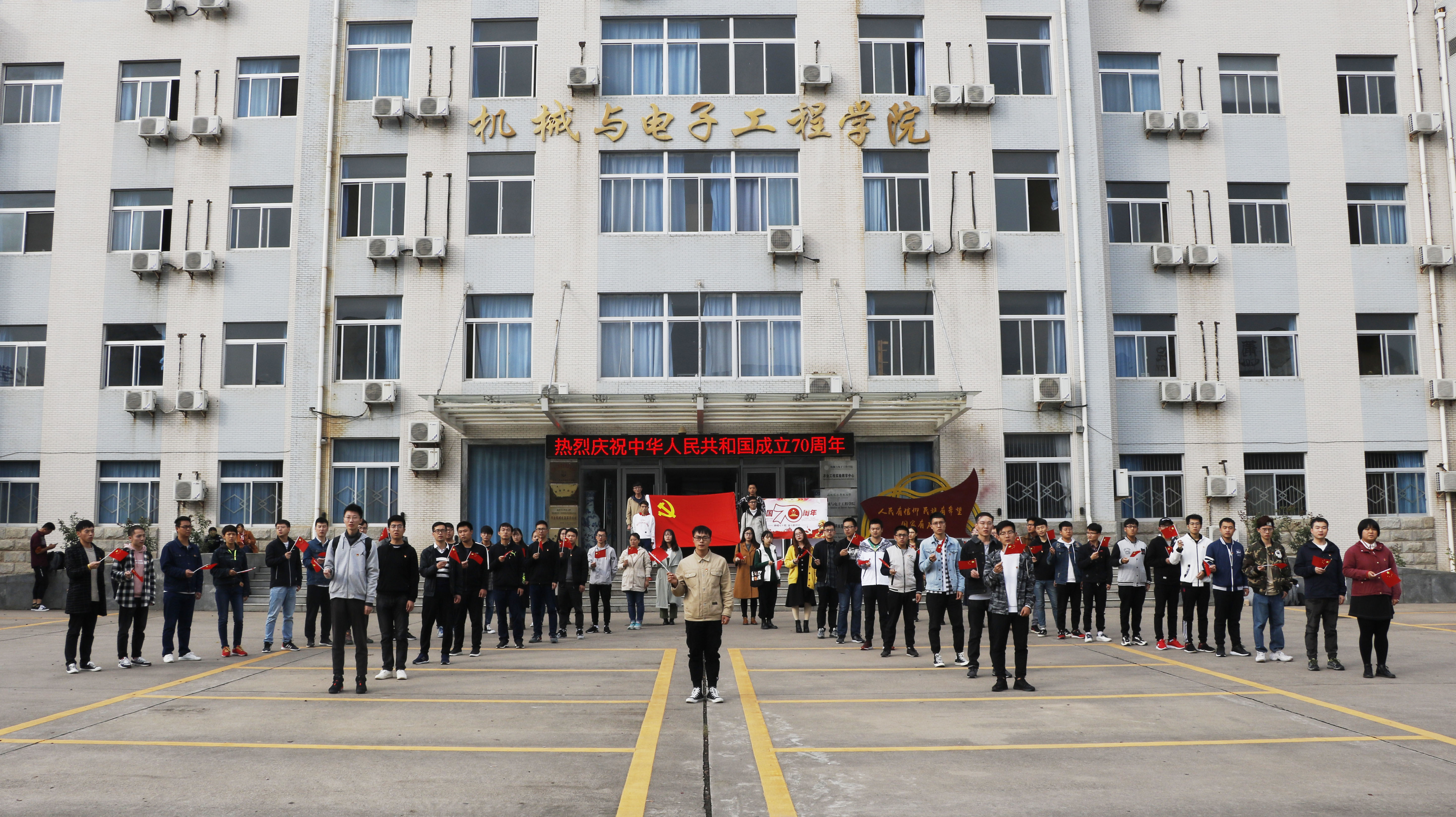 e00858656f734074a9da2e3c0ac71665.jpg e00858656f734074a9da2e3c0ac71665.jpg