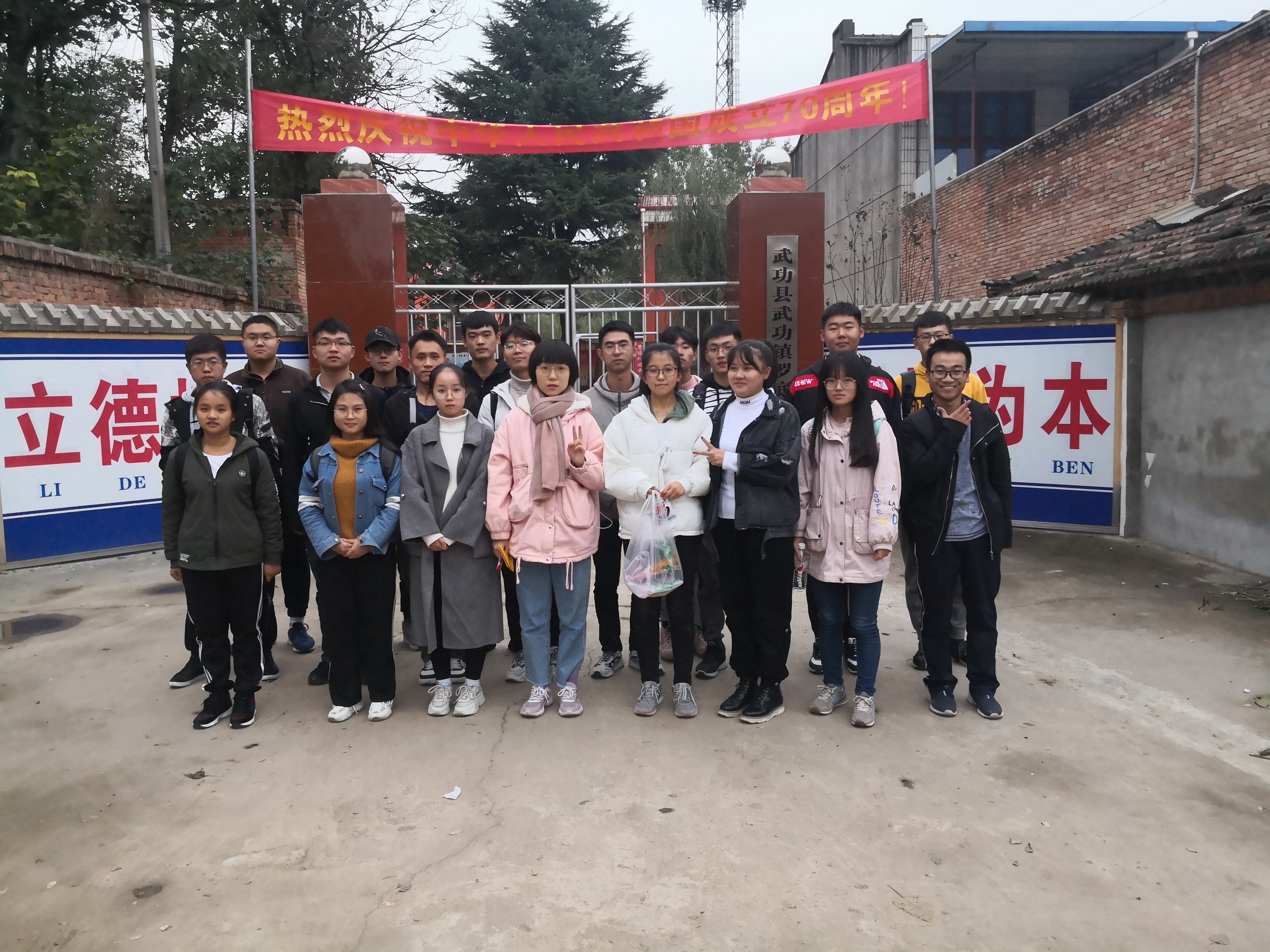 24776825fb6a4db0adfdf1b7d241e72f.jpg 24776825fb6a4db0adfdf1b7d241e72f.jpg