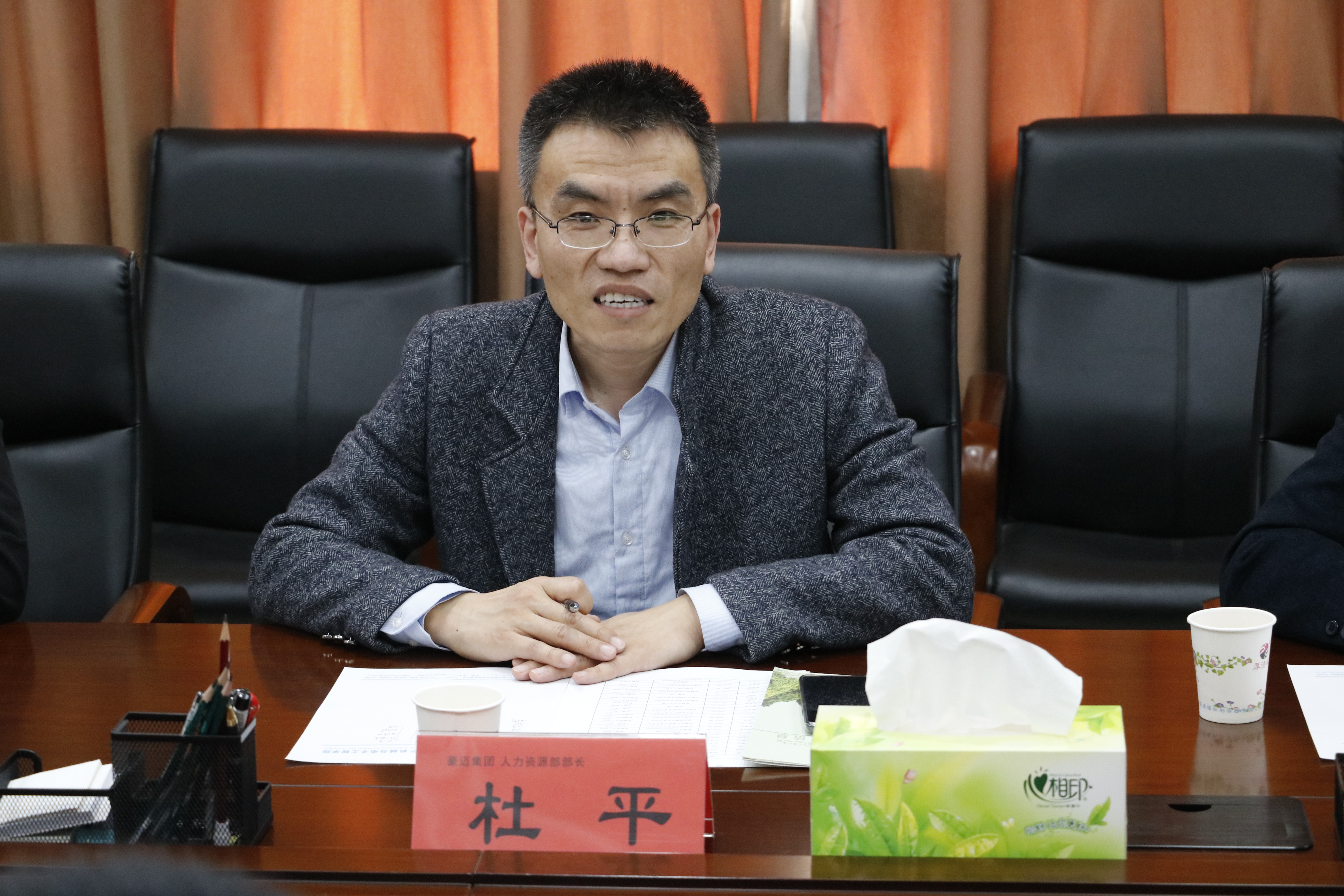 dddd5a07c24b416f9f339bbc4700984f.jpg dddd5a07c24b416f9f339bbc4700984f.jpg