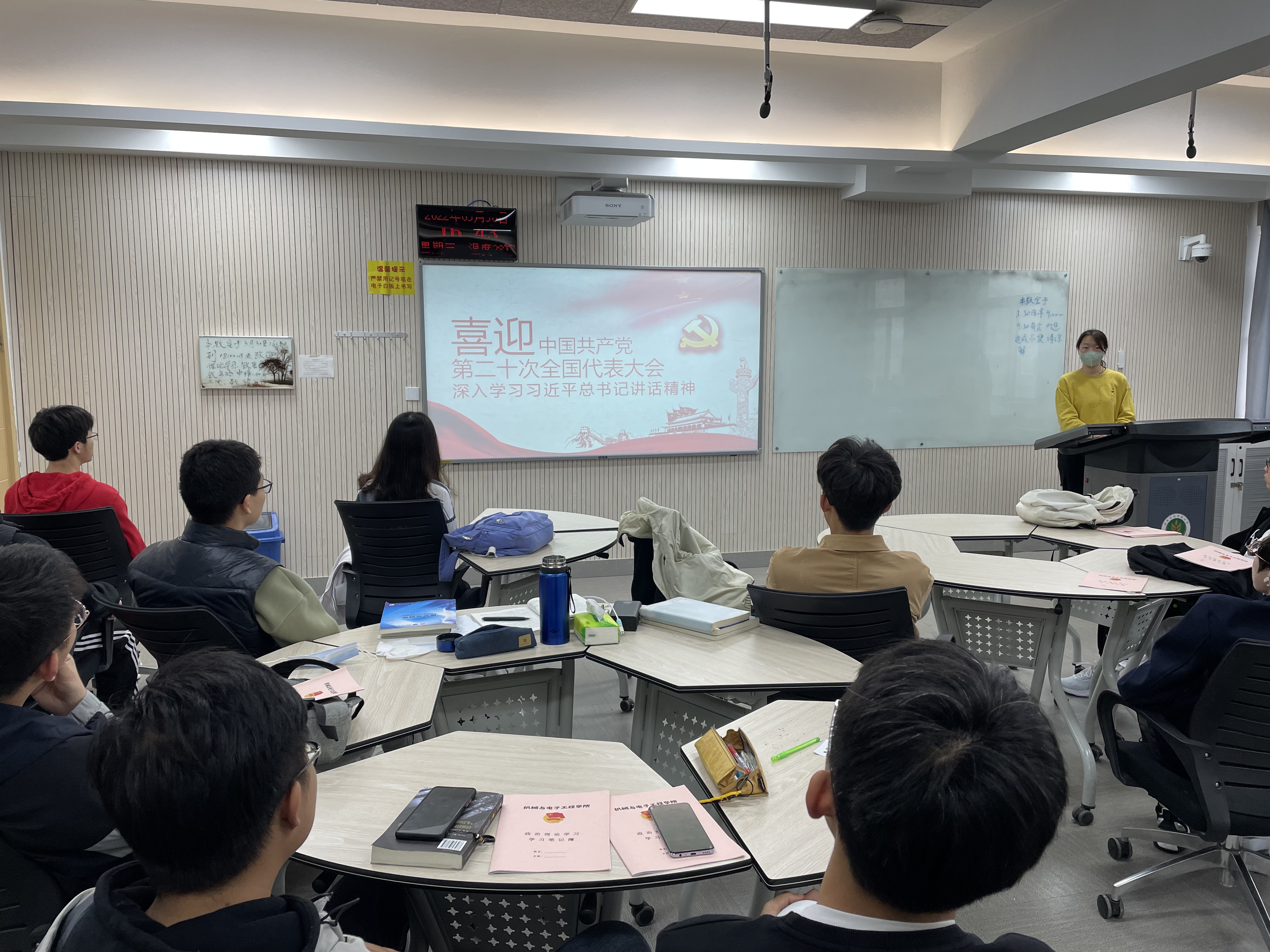 f384d68d94954e109eba88c93bf80b31.jpg f384d68d94954e109eba88c93bf80b31.jpg