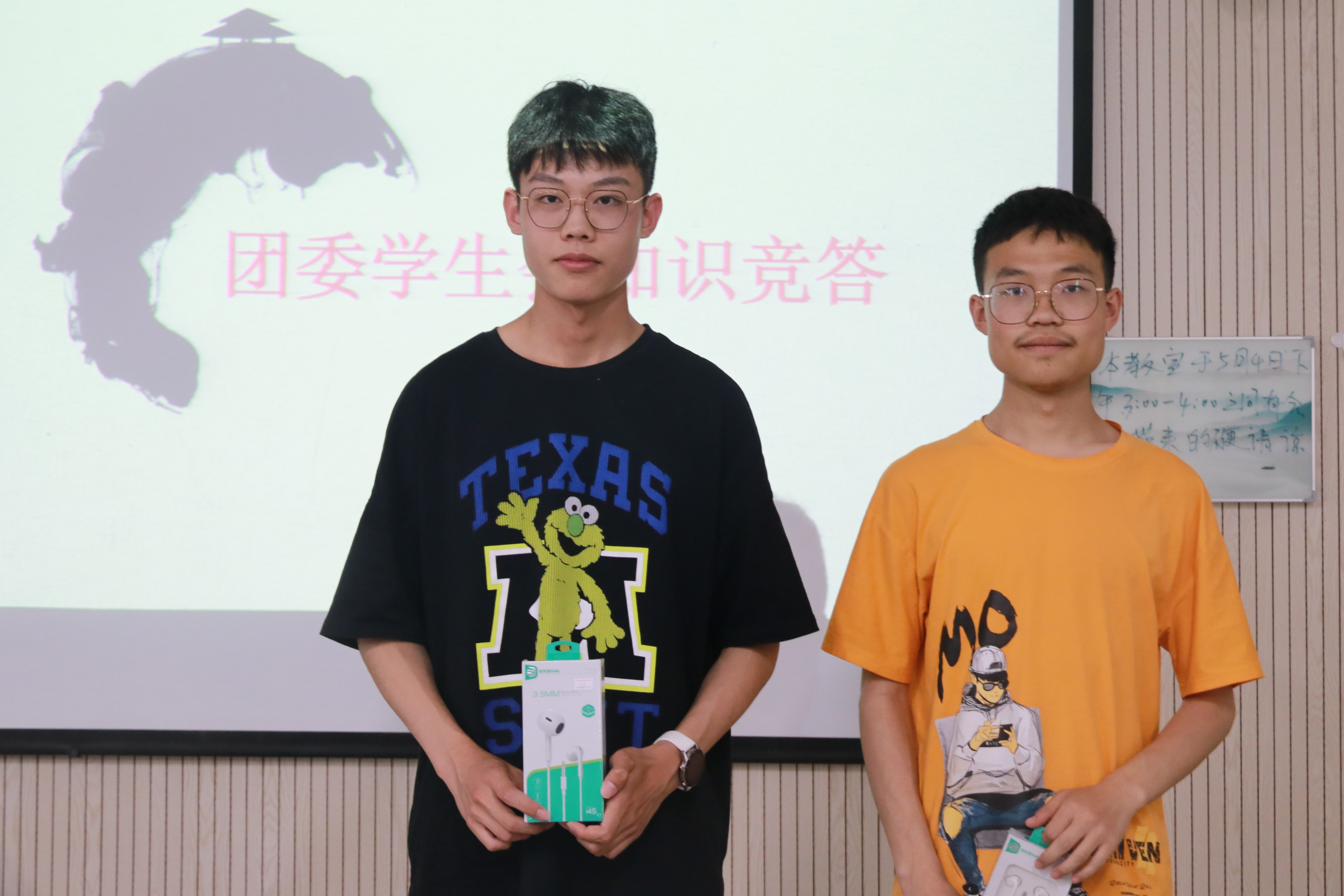 ad224d7679fd4b4d8459922729df93f4.jpg ad224d7679fd4b4d8459922729df93f4.jpg