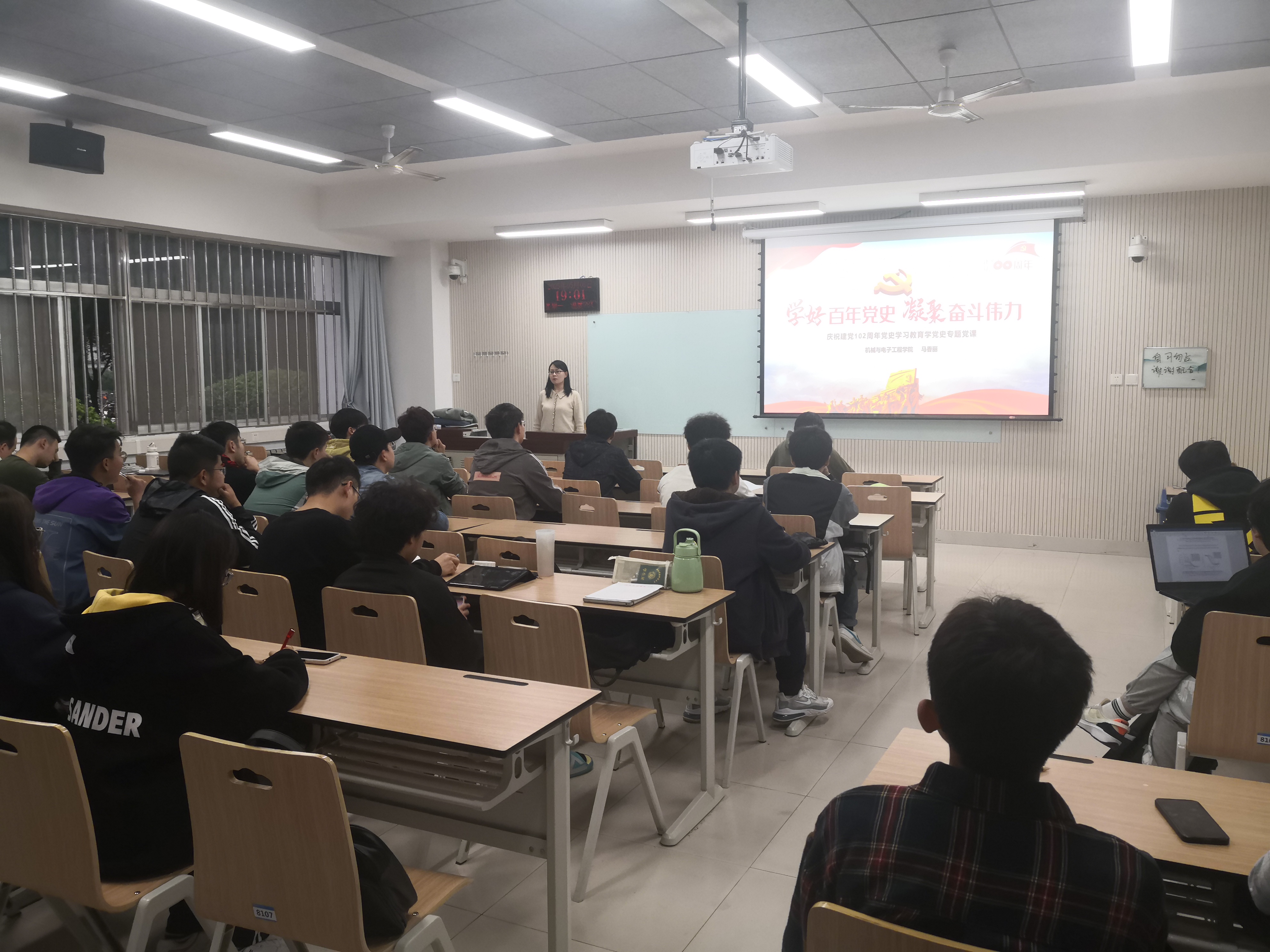 2481b706b18b4e6a91340eaef561cf05.jpg 2481b706b18b4e6a91340eaef561cf05.jpg